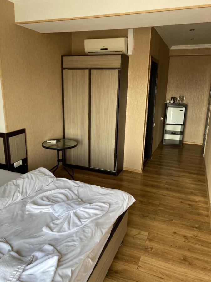 7 Baits Hotel Tbilisi ภายนอก รูปภาพ